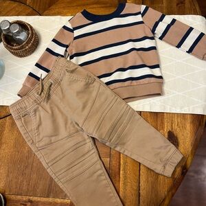 Wonder Nation Navy and Tan Sweater